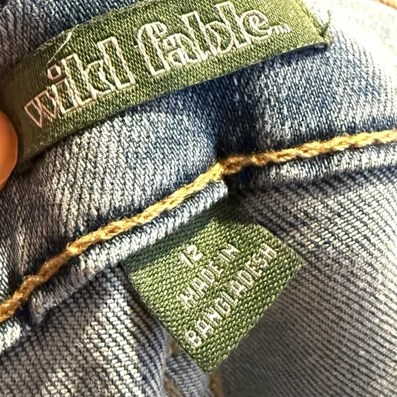 Size 12 Wild Fable High Rise Flare Jeans Like New, Retro Y2K Vibes, Curvy - Picture 5 of 8
